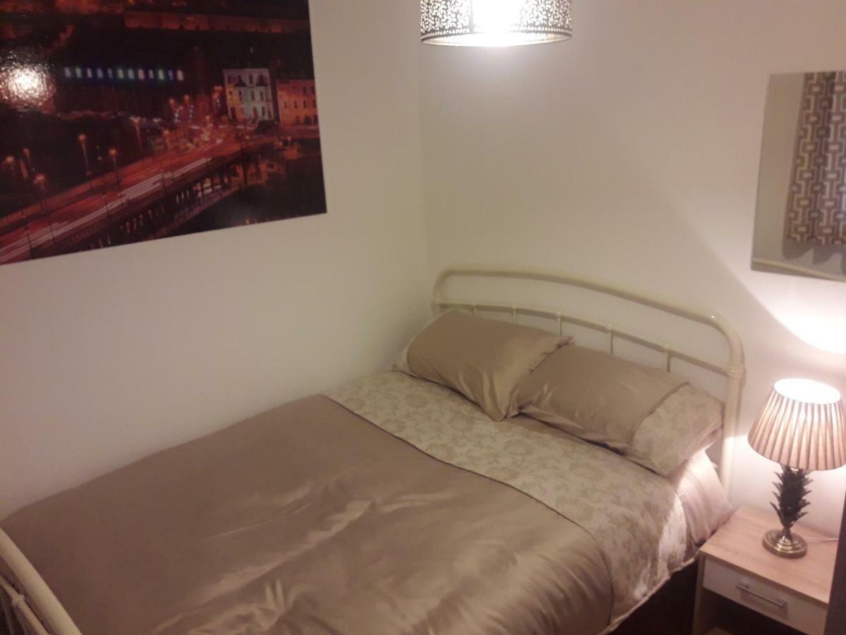 Bridge House Derry City Townhouse Central Free Parking别墅 外观 照片